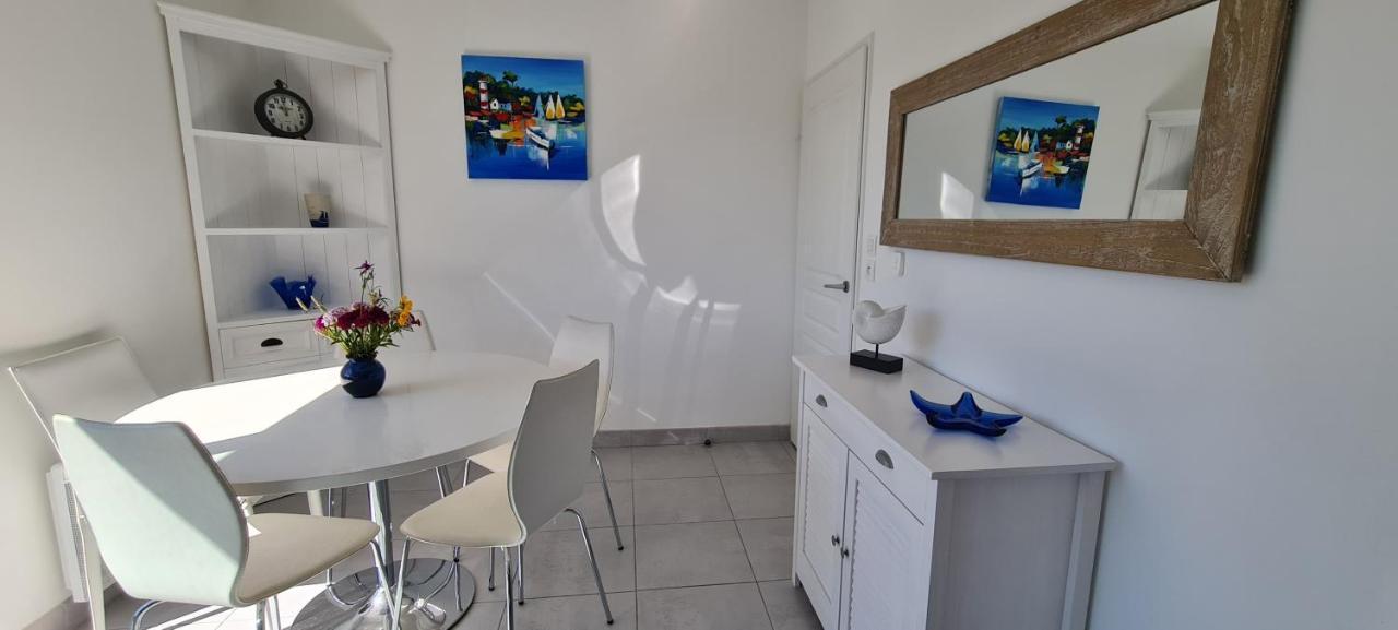 קונקרנו Appartement Devant La Plage Avec Piscine מראה חיצוני תמונה